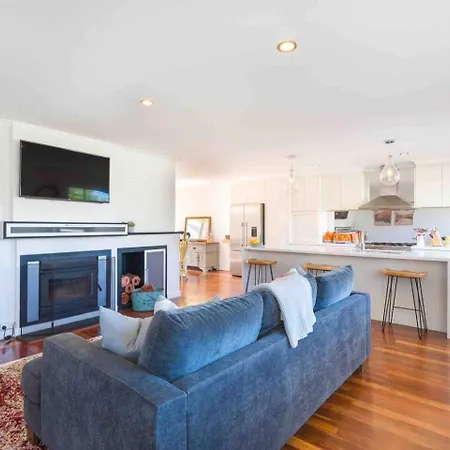 Lucys Place By Swan Bnb Management Albany Exterior photo