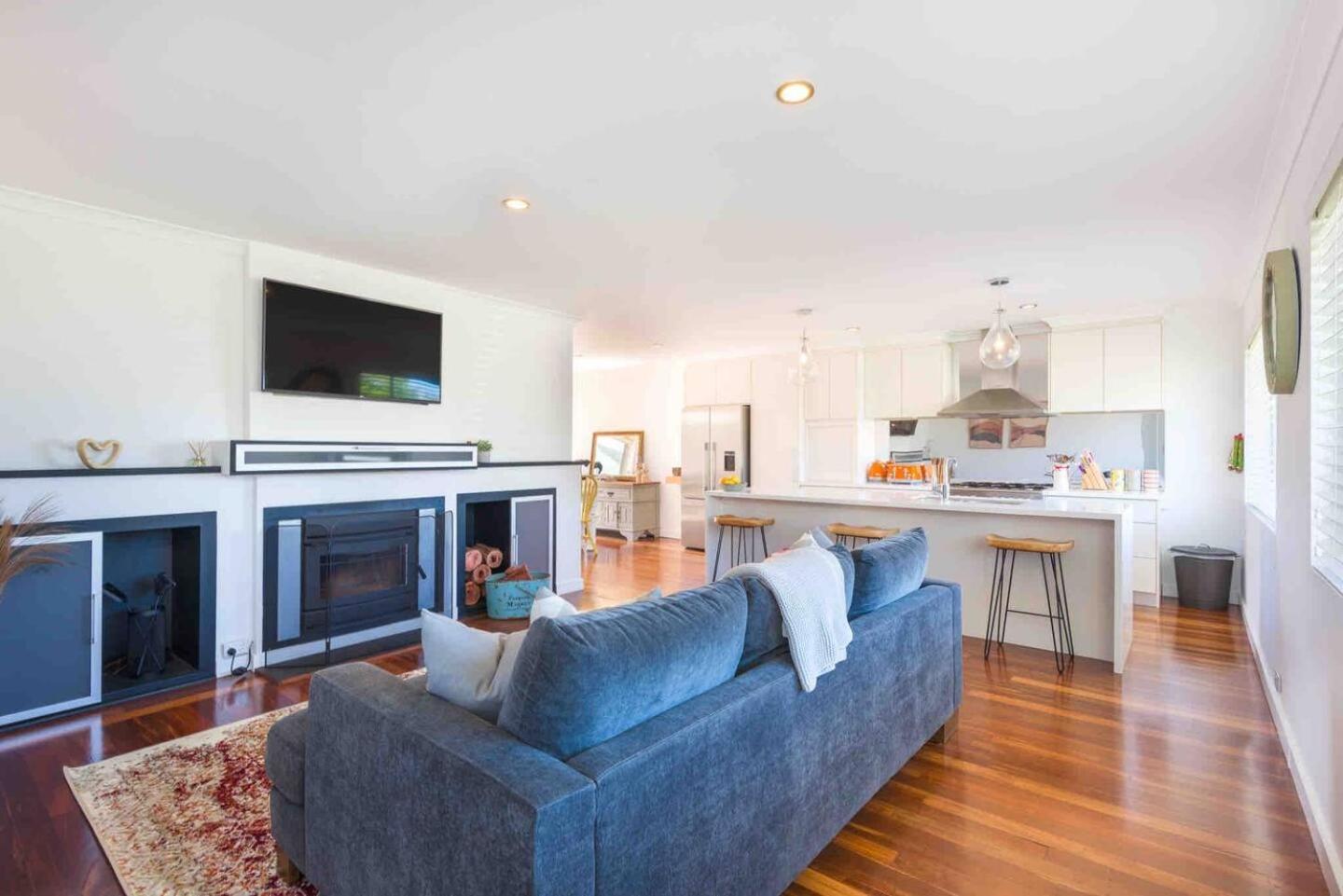 Lucys Place By Swan Management * Albany